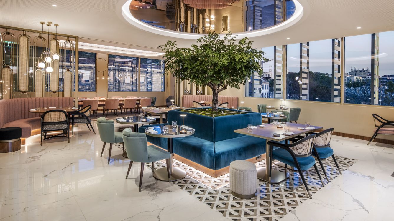 br-opobr-restaurant-night-39330-44668_Wide-Hor